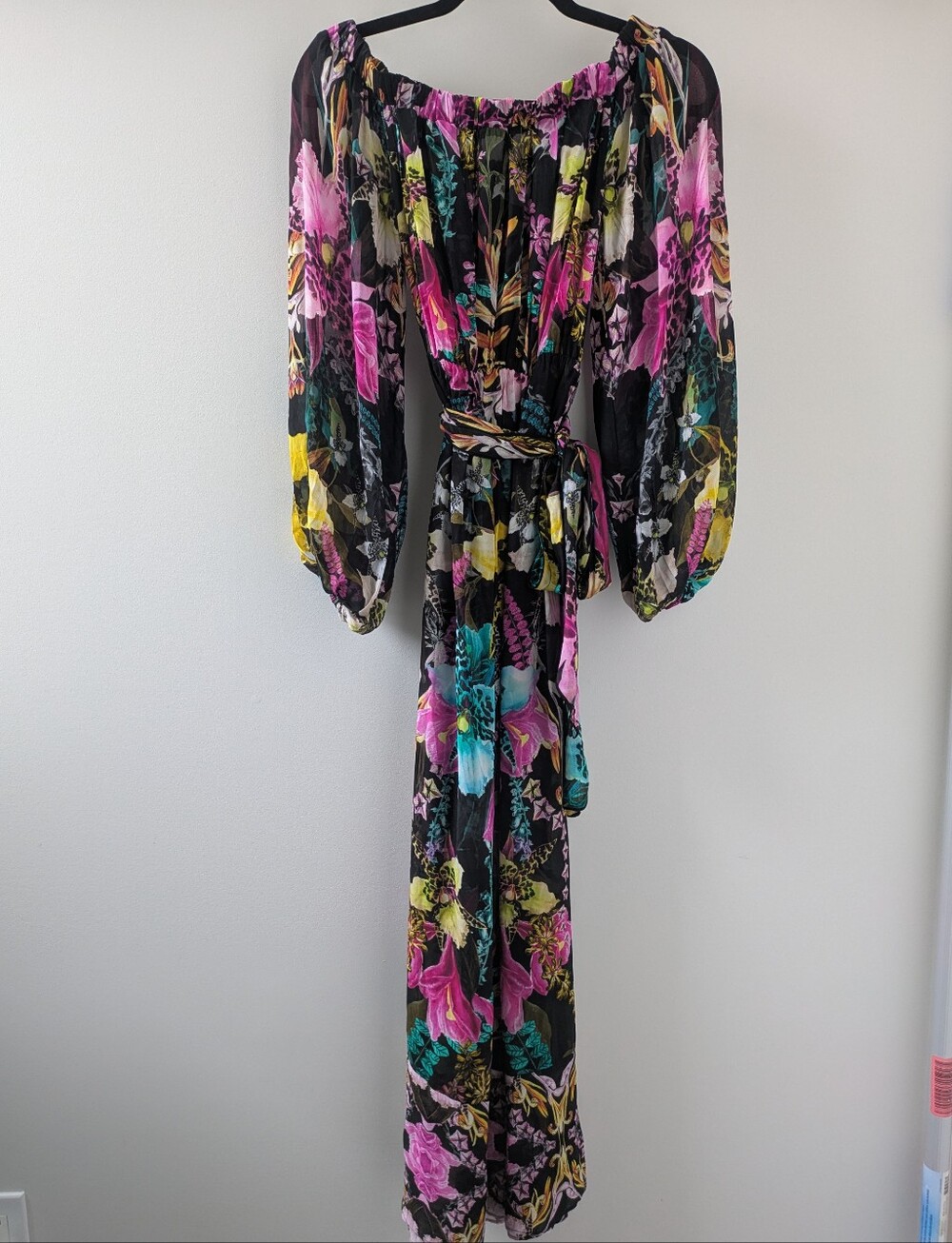 Karen Millen Black Floral Off-Shoulder Maxi Dress with Floral Print